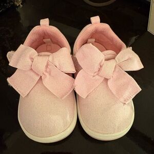 Stride Rite Light Pink Baby Shoes with Bow